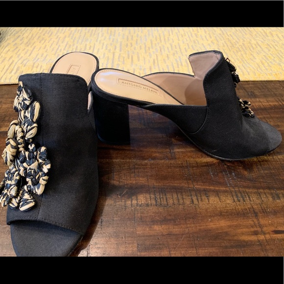 ANTONIO MELANI Shoes - Antonio Melani sz 8 black Mules